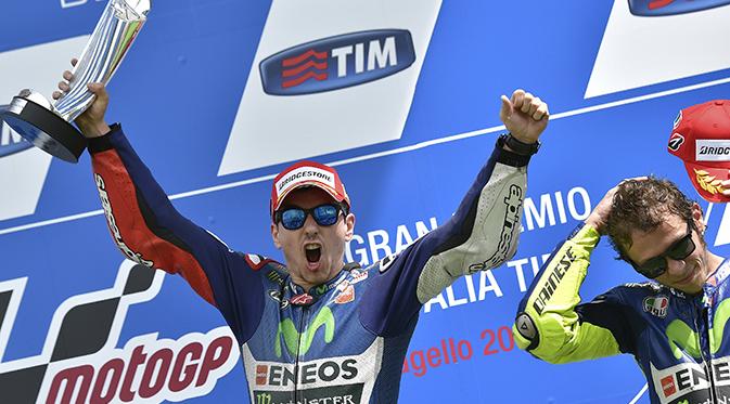  Ekspresi kemenangan Jorge Lorenzo di GP Italia. (Reuters/Stringer)
