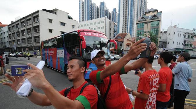 Suporter Timnas Indonesia di SEA Games 2015 (Liputan6.com / Helmi Fithriansyah)