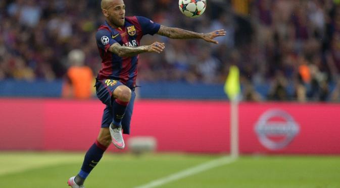 Dani Alves- Liga Champions (OLIVER LANG / AFP)