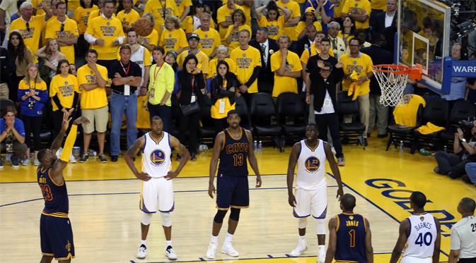 Gim 2 Final NBA: Cleveland Cavaliers vs Golden State Warriors (Reuters / Kelley L Cox)