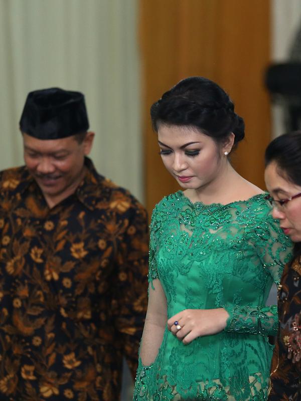 Kebaya Selvi Ananda - Kisah Di Balik Kebaya Akad Selvi Ananda