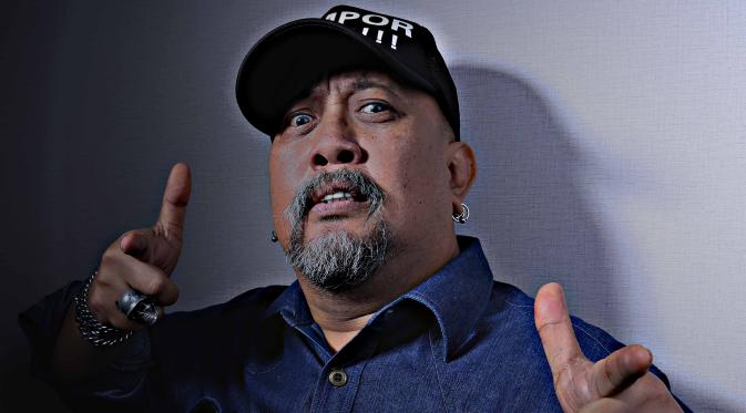 Kolaborasi terbaru Indro Warkop danpara juniornya bisa disaksikan dalam film terbarunya Comic 8, Casino King yang tak lama lagi akan tayang di bisokop.  (Febio Hernanto/Bintang.com)