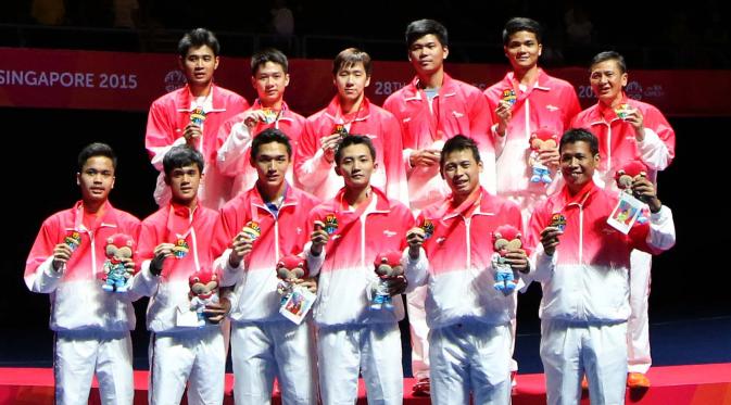 Tim Bulutangkis Putra SEA Games 2015 menyajikan kejutan dan berhasil meraih medali emas. (Bola.com/ Arief Bagus Prasetiyo)