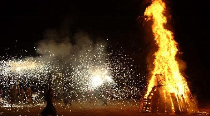 Festival de San Juan. | via: hotelcurious.com