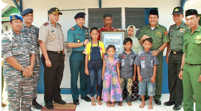 Kegiatan lain yang dilaksanakan dalam operasi bhakti social “Bedah Desa Pesisir” adalah tanggal 14 Juni 2015 Lanal Kotabaru bersama Pemerint