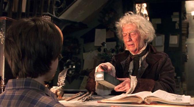 John Hurt dalam film Harry Potter