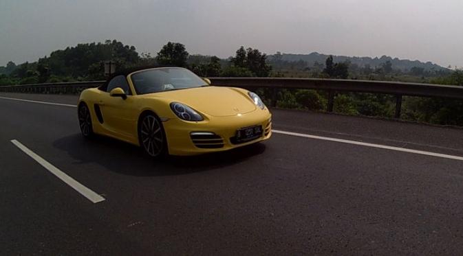 Test drive Porsche Boxster