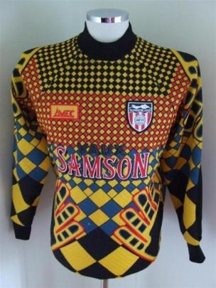 Jersey kiper paling buruk!