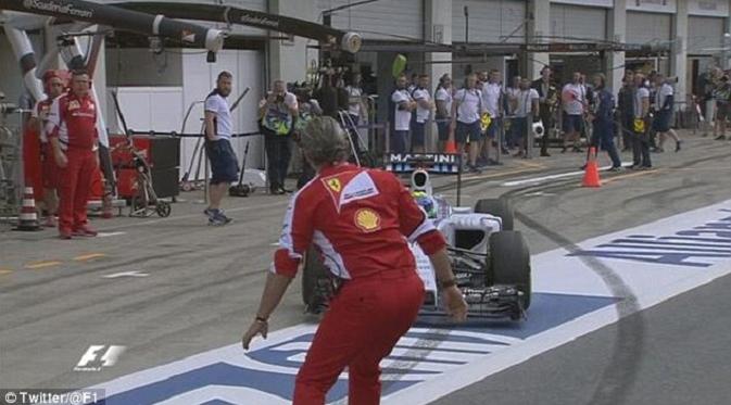 Felipe Massa harus mengerem mendadak untuk hindari tabrakan dengan bos Ferrari, Arrivabene
