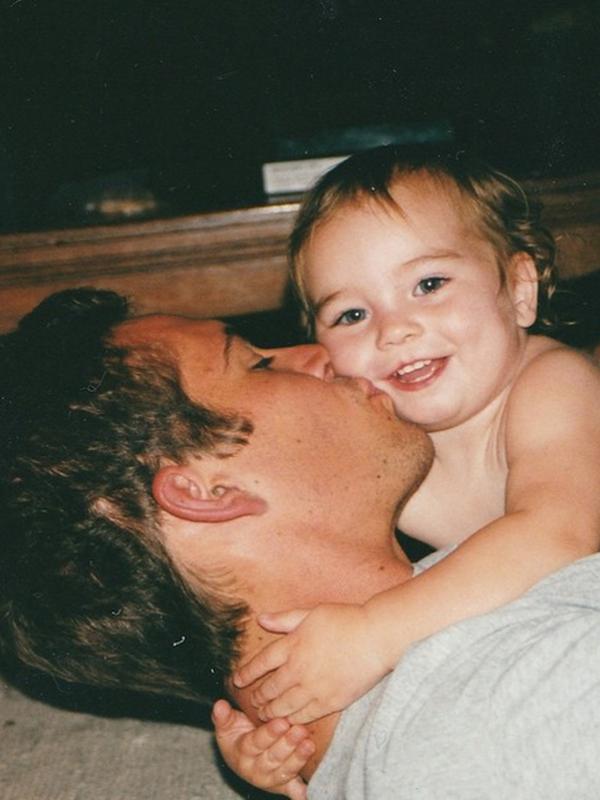 Anak Paul Walker, Meadow mengunggah foto kebersamaannya dengan mendiang ayah. (foto: people.com)