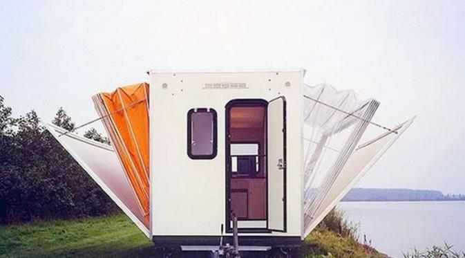 Tenda camping portable (Via: 9gag.com)
