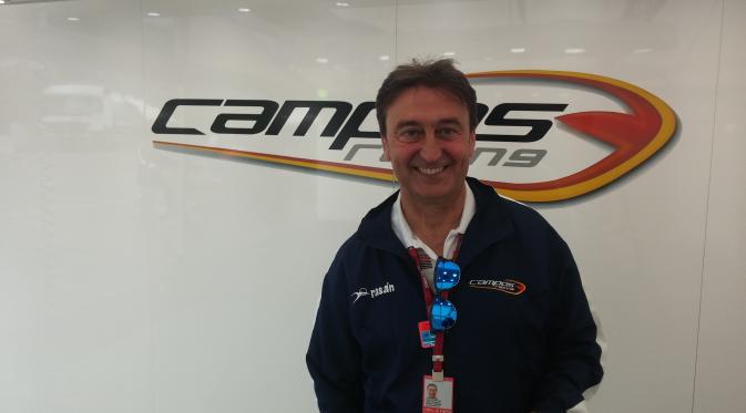 Adrian Campos selaku pemilik Campos Racing merasa puas dengan penampilan Rio Haryanto. (Bola.com/Reza Khomaini)