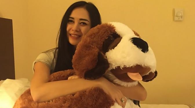 sumber foto: Instagram Aura Kasih