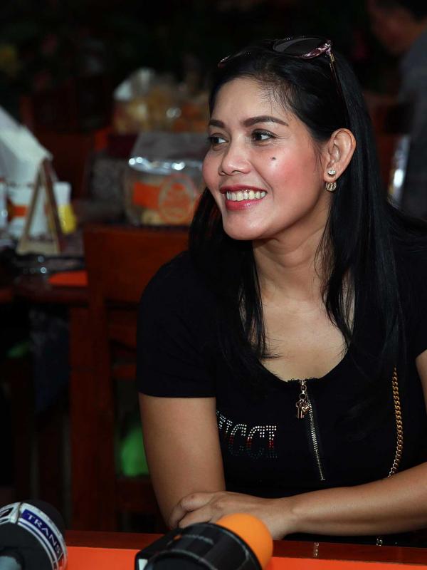 Christy Caslam ikut bicara atas kasus perceraian Krisna Mukti dan Devi Nurmayanti (Deki Prayoga/Bintang.com)