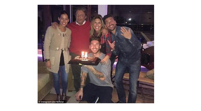 Sergio Ramos Beserta Keluarga. (Instagram Sergio Ramos)
