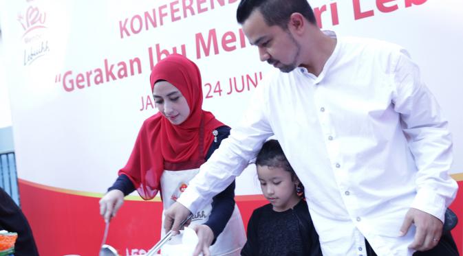 Annisa Tri Hapsari begitu antusias terlibat di 'Gerakan Ibu Memberi Lebih' (Galih W Satria/Bintang.com)