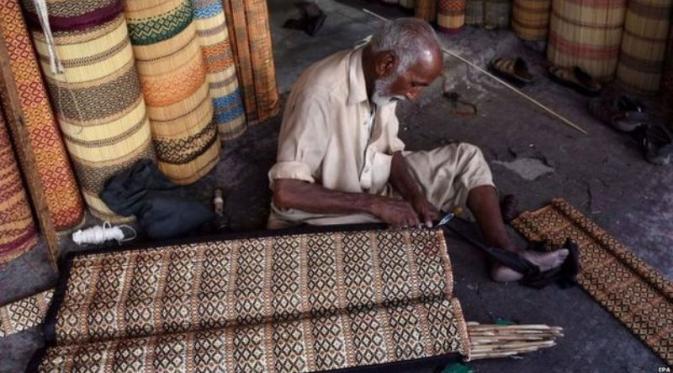 Tirai salah satu tameng gelombang panas | via: bbc.com