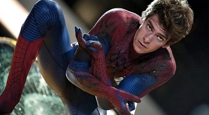 Andrew Garfield di film Spider-Man. Foto: via vcpost.com
