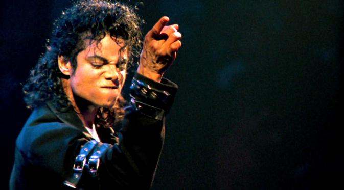 Michael Jackson (via playbuzz.com)