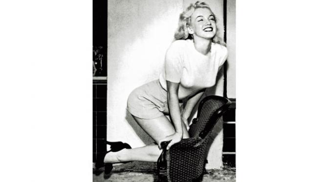 Inilah potret transformasi Marilyn Monroe masih menjadi model muda yang naif hingga menjadi bintang seksi yang memesona.