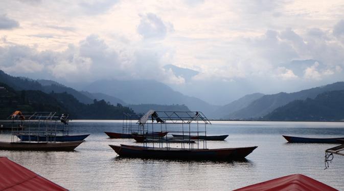 Sebelum tiba di Phokara, kami mampir ke daerah Gorkha, pusat gempa yang menewaskan ribuan orang. 