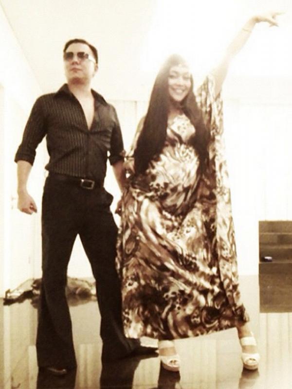 Jerry Travolta & Denada Joplin siap ajojing malam mingguan. (via Instagram/jerryaurum/)