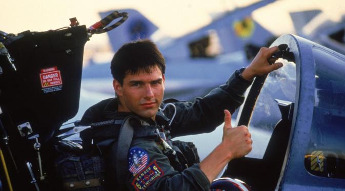 Tom Cruise dipastikan kembali memainkan karakter dari film pertama, yaitu tokoh ikonik bernama Pete Mitchell alias Maverick di Top Gun 2.