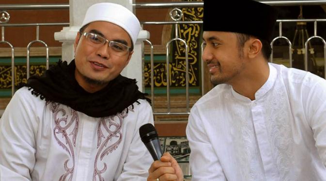 Hengky Kurniawan dan Ustad Ridwan [Foto: Faisal R. Syam/Liputan6.com]