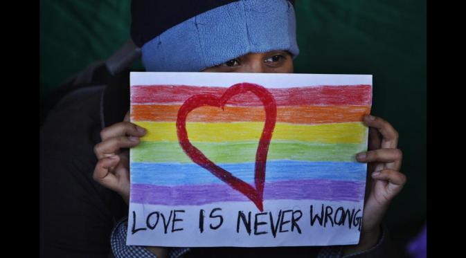 Begini Rasanya Jadi LGBT di Negara yang Masih Menabukannya | via: theblaze.com