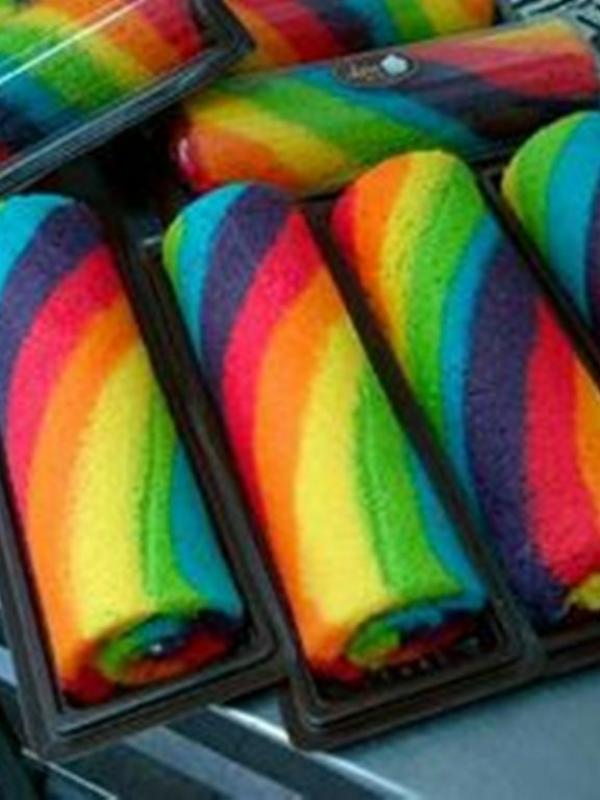 Bolu gulung LGBT | Via: pinterest.com