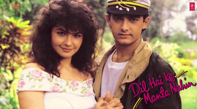 Pooja Bhatt dan Aamir Khan dalam film Dil Hai Ki Manta Nahin (1990)
