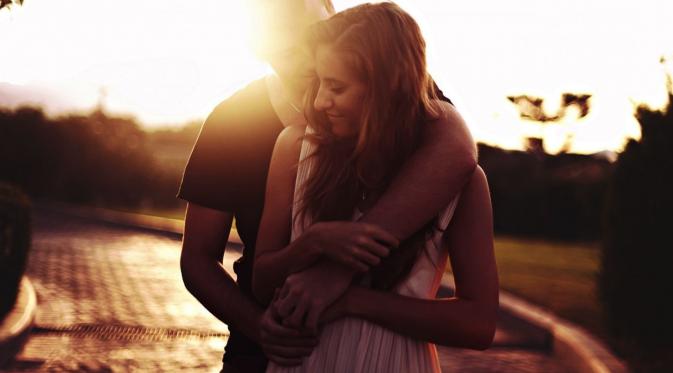 Jangan Percaya 5 Mitos Cinta Ini Kalau Mau Bahagia | via: jordankranda.com