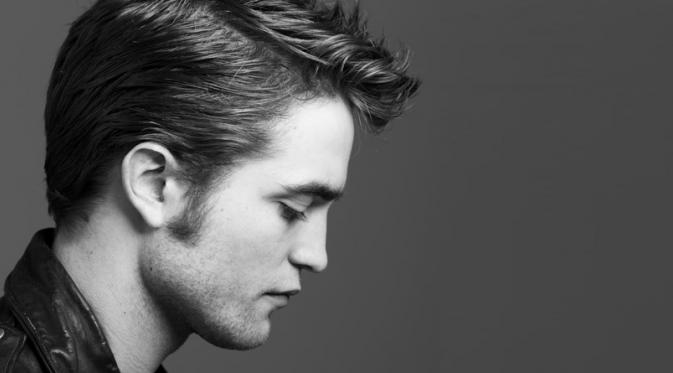 Robert Pattinson bukanlah seorang pria gay.