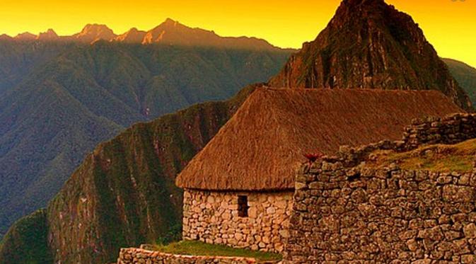 Machu Picchu, Peru. | via: airbnb.com
