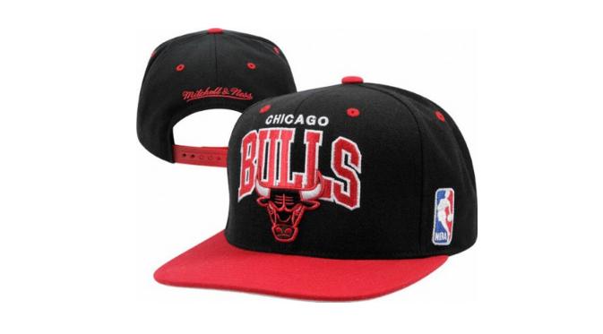 Chicago Bulls (Via: snapbackhatswebsites.blogspot.com)