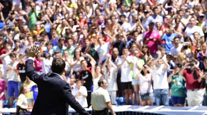 Iker Casillas ucapkan salam perpisahan kepada fans Real Madrid (JAVIER SORIANO / AFP)