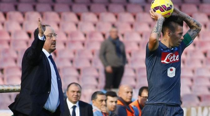 Marek Hamsik dan Rafael Benitez ketika di Napoli (AFP PHOTO/CARLO HERMANN)