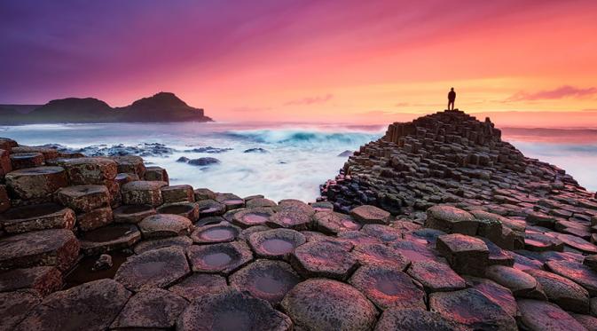 Hexagon Beach, Irlandia | Via: architecturedesign.net