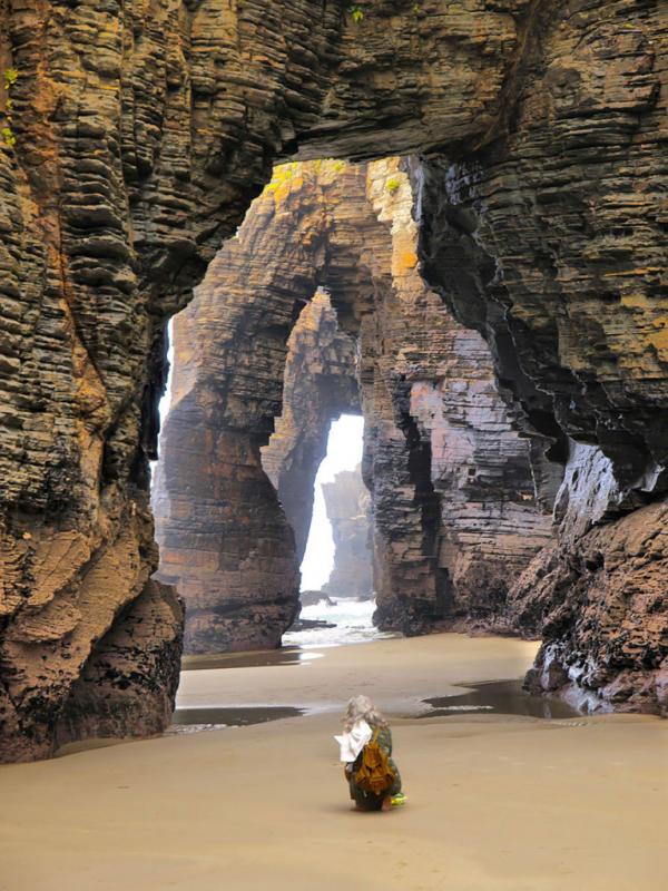 Cathedrals Beach, Spanyol | Via: architecturedesign.net