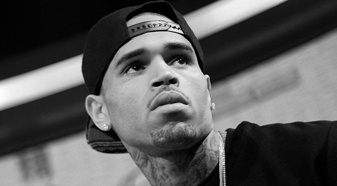 Chris Brown (via ppcorn.com)