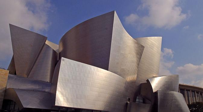 Walt Disney Concert Hall. | via: strangebuildings.thegrumpyoldlimey.com