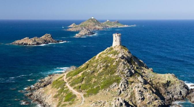 Iles Sanguinaires, Perancis. | via: int.rendezvousenfrance.com