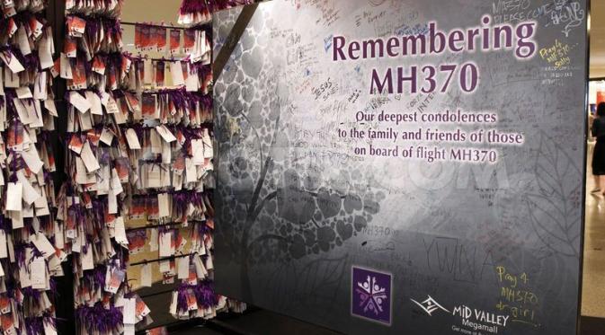 Melihat Kembali 'Tribute to MH370' yang Bikin Kamu Haru. | via: demotix.com