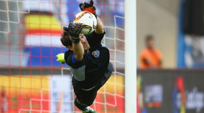 Aksi Iker Casillas bersama FC Porto