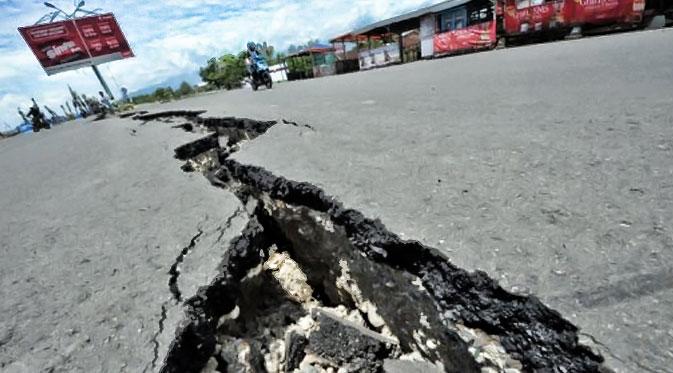Gempa Indonesia (phys.org)