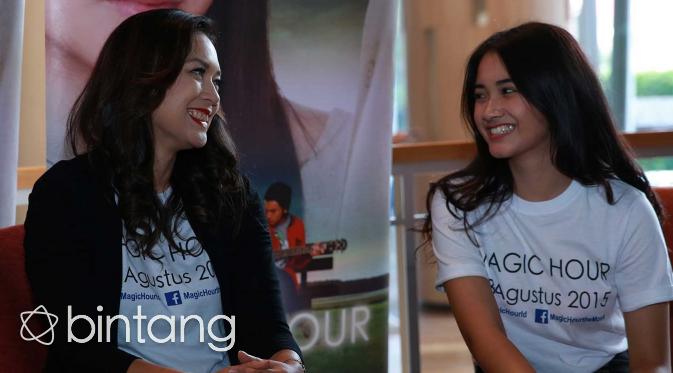 Selain beradu akting dengan Dimas Anggara yang menjadi anaknya dalam film ‘Magic Hour’, Ira Wibowo juga berakting bersama Nadia Arina. (Deki Prayoga/Bintang.com)