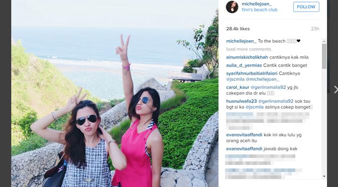 Jessica Mila dan Michelle Joan berlibur bersama di Pulau Bali. (foto: instagram.com/michellejoan_)
