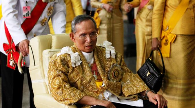 Raja Thailand Bhumibol Adulyadej (Reuters)