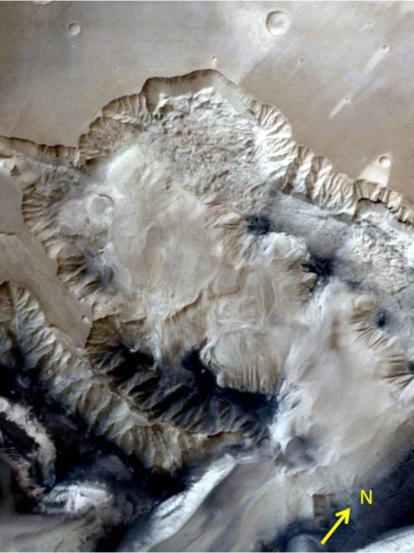 Ophir Chasma (foto: Mars Orbiter Mission, ISRO)