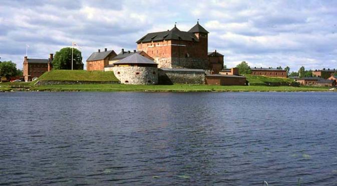 Kastil Häme, Hämeenlinna, Finlandia. | via: rky.fi